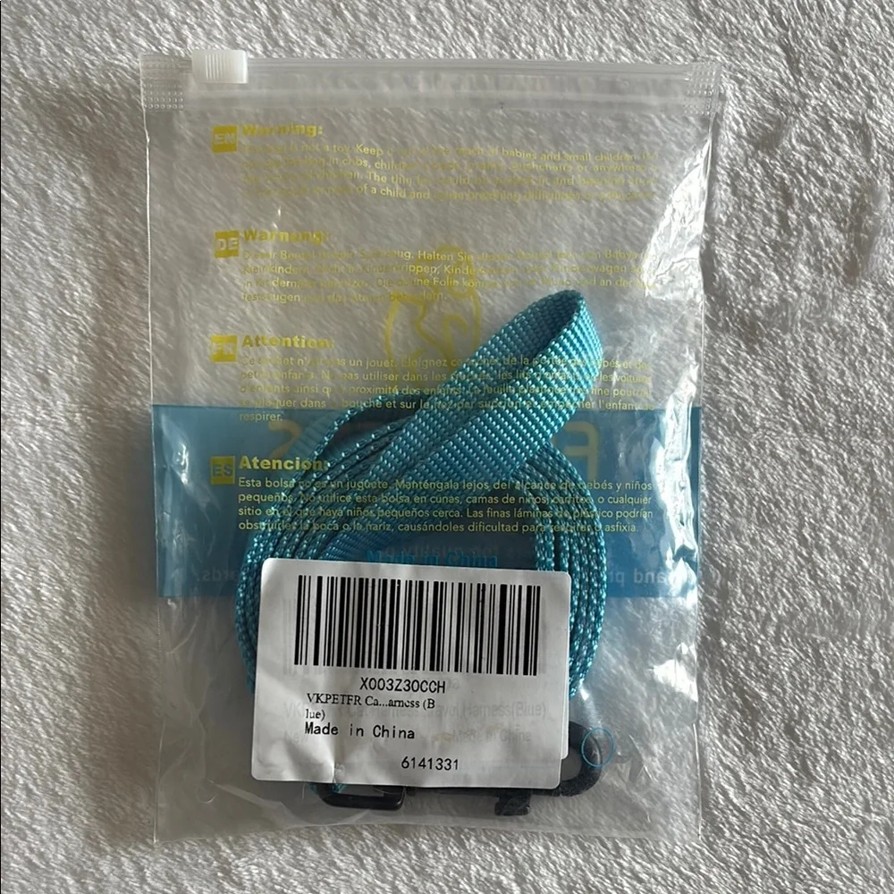 Vibrant Blue Leash for Cat or Dog